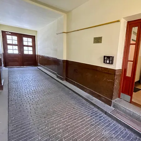 شقة Urban Retreat I Modern Boho In Lovely Letna District - 10 Minutes From Old Town *