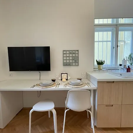 شقة Urban Retreat I Modern Boho In Lovely Letna District - 10 Minutes From Old Town