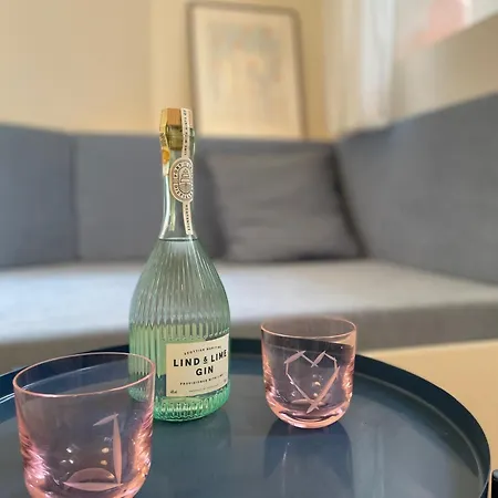 Urban Retreat I Modern Boho In Lovely Letna District - 10 Minutes From Old Town شقة براغ
