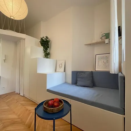 Urban Retreat I Modern Boho In Lovely Letna District - 10 Minutes From Old Town Appartamento Praga